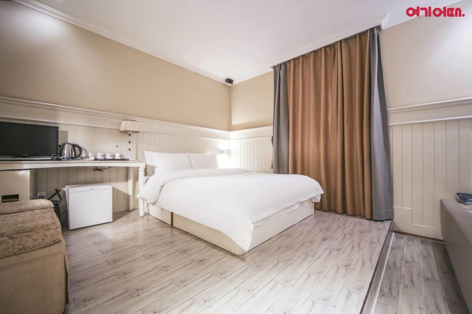 My Hotel Бучеон Екстериор снимка