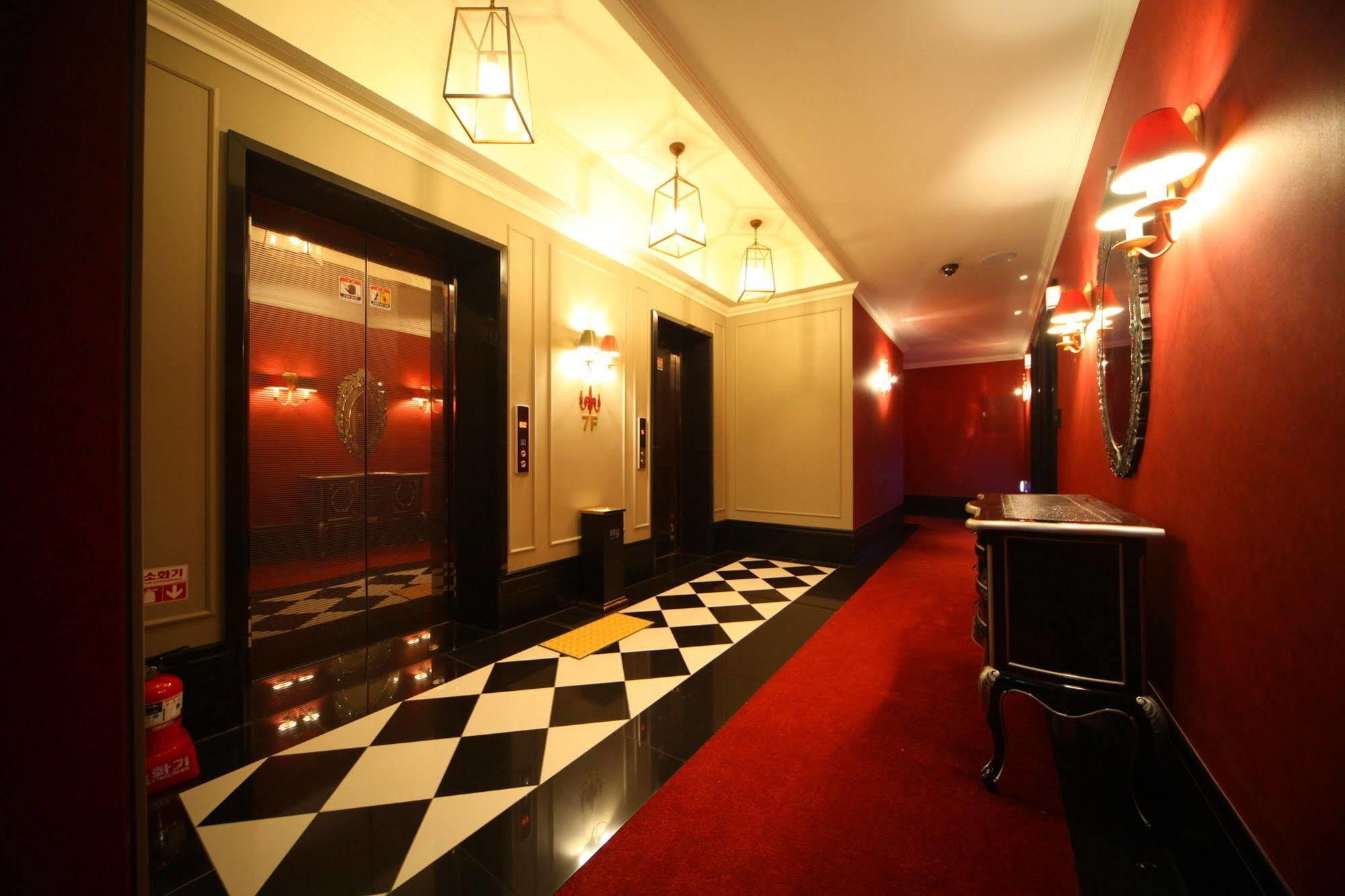 My Hotel Бучеон Екстериор снимка